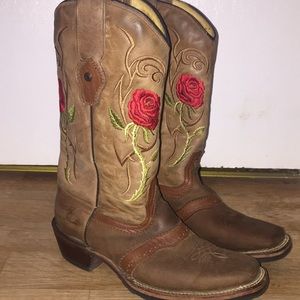 red rose cowboy boots
